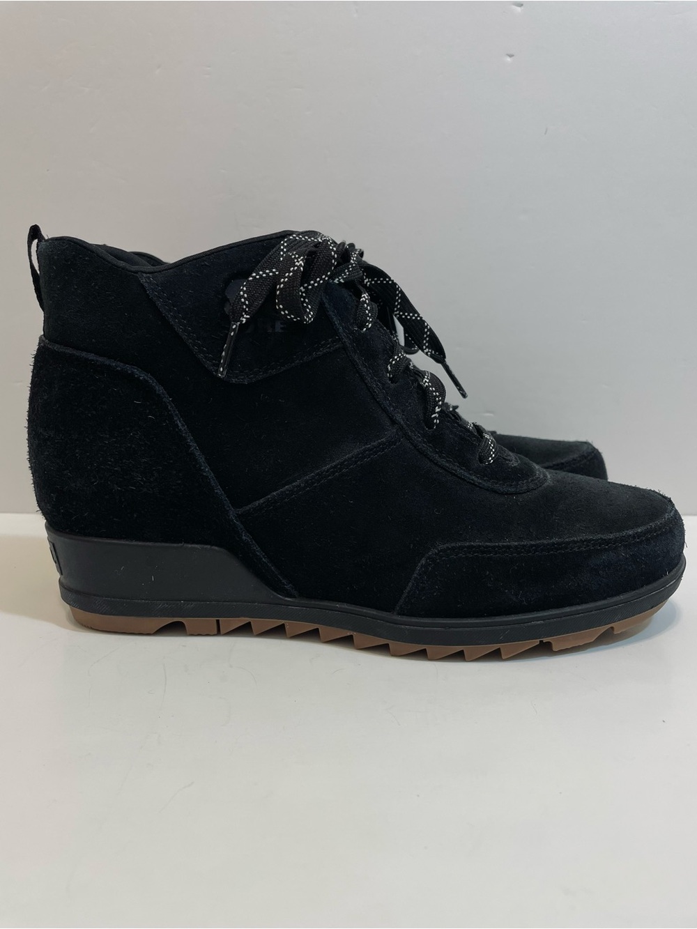 Sorel Evie Sport Lace Wedge Black Suede Women’s Booties Size 9.5 - Picture 4 of 11